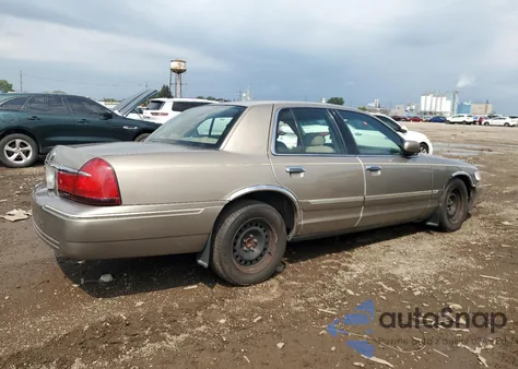 2001 Mercury Grand Marquis Gs z USA, uszkodzony, nr VIN 2MEFM74W71X699165